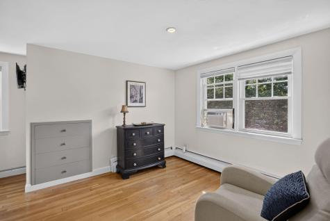 16 Jetty Lane Falmouth MA 02540