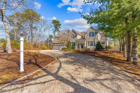 36 Troon Way Mashpee MA 02649