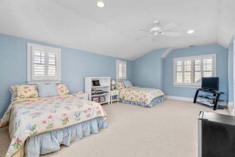 36 Troon Way Mashpee MA 02649