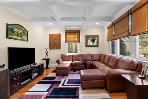 36 Troon Way Mashpee MA 02649