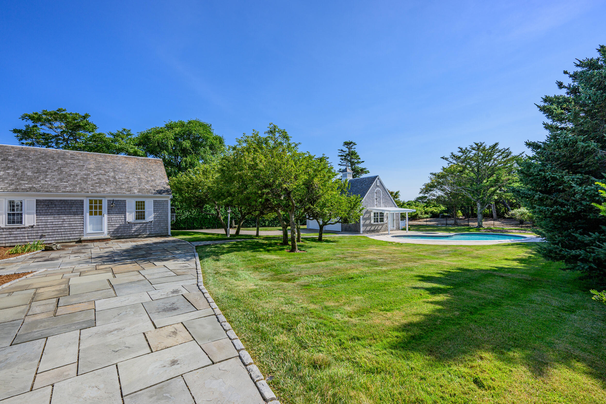 153 Shore Road Chatham MA 02633