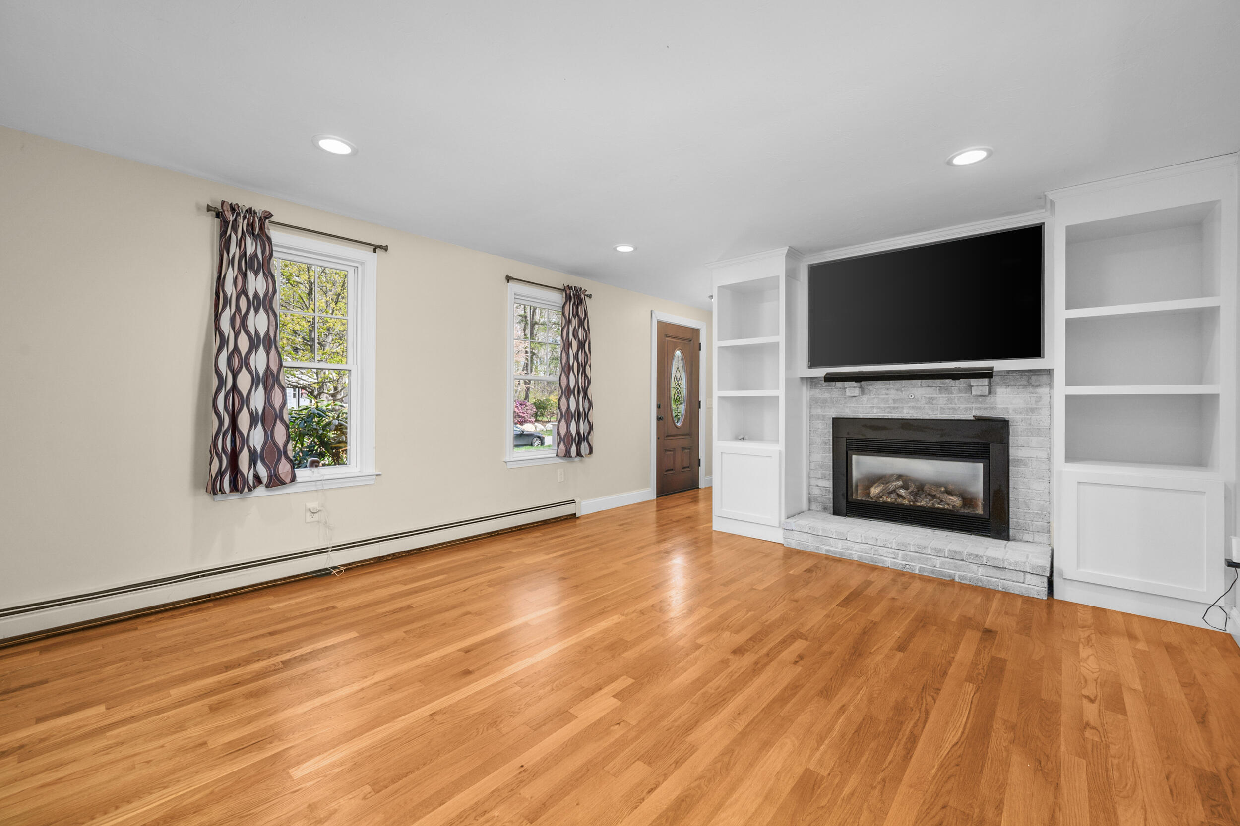 2 W Crossfield Road Sandwich MA 02644