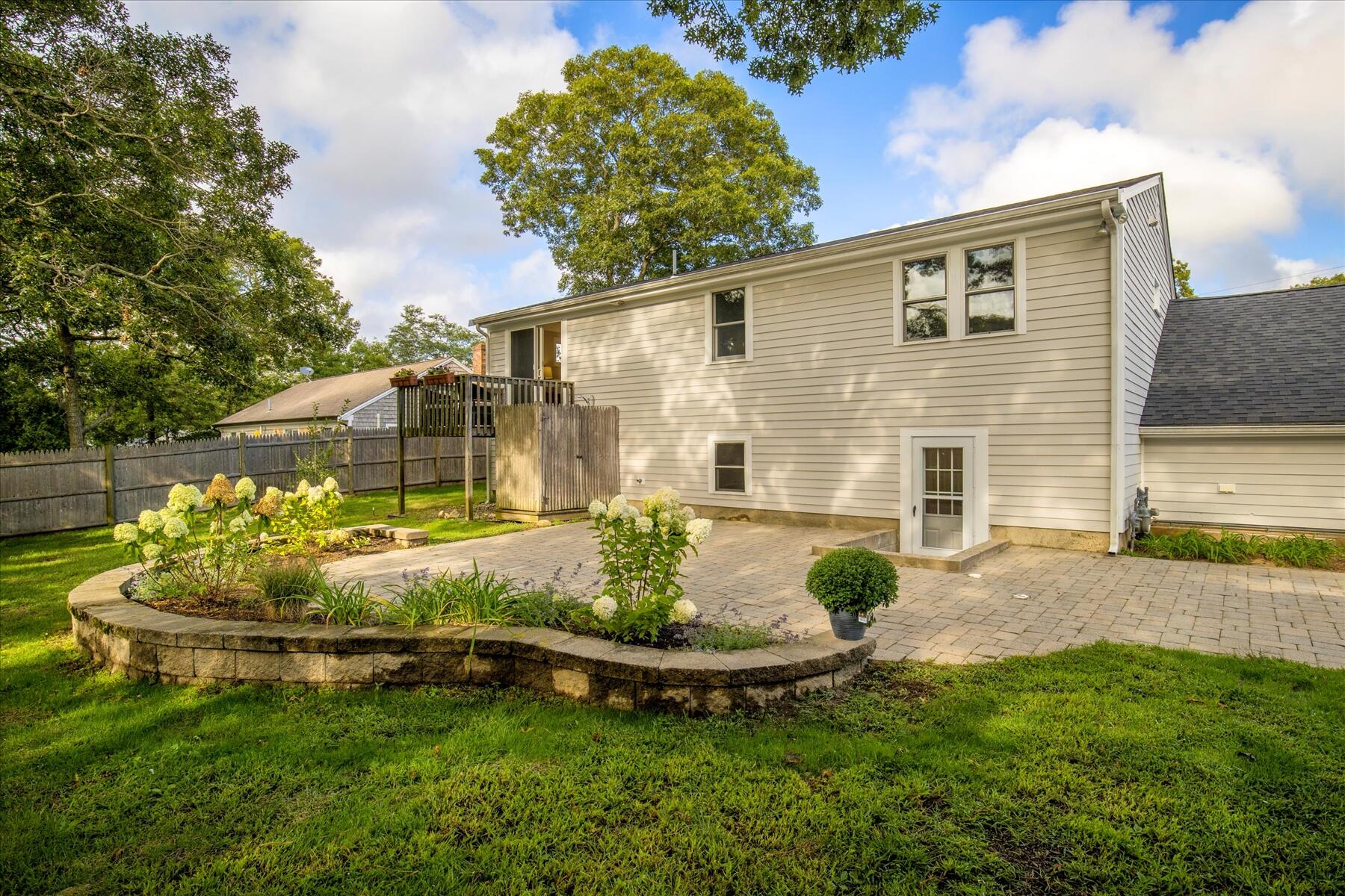 17 Trowbridge Path Yarmouth MA 02673