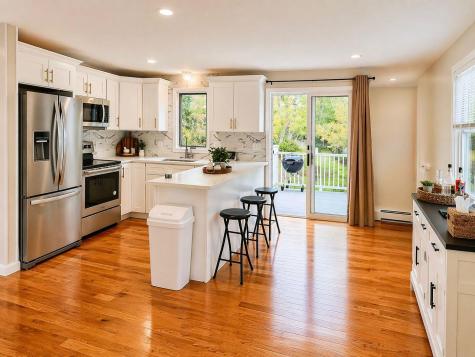 3 Muriel Lane Falmouth MA 02536