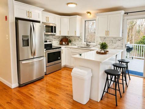 3 Muriel Lane Falmouth MA 02536