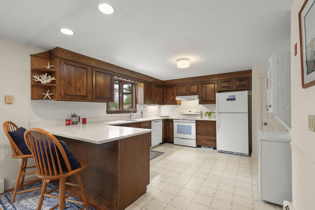 3 Tattler Circle Bourne MA 02534