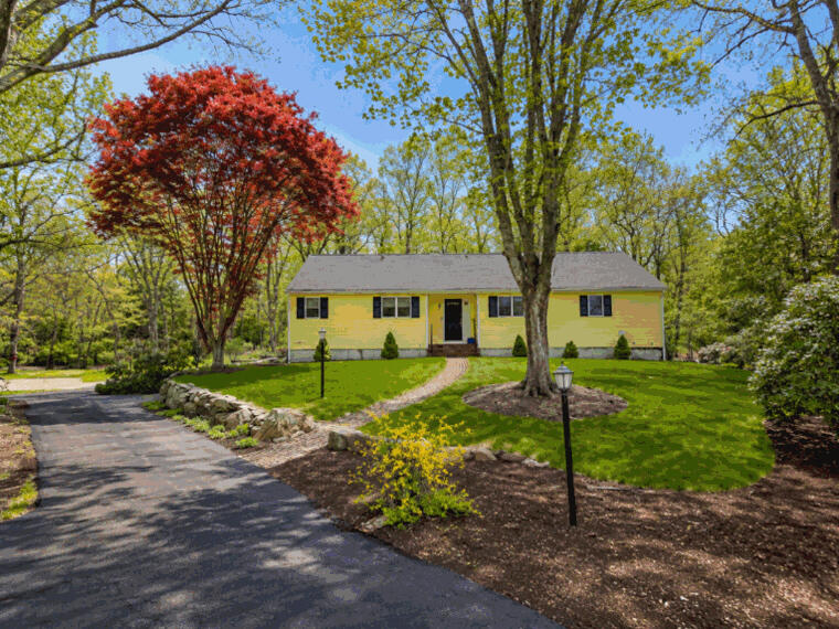 126 Ambleside Drive Falmouth MA 02540