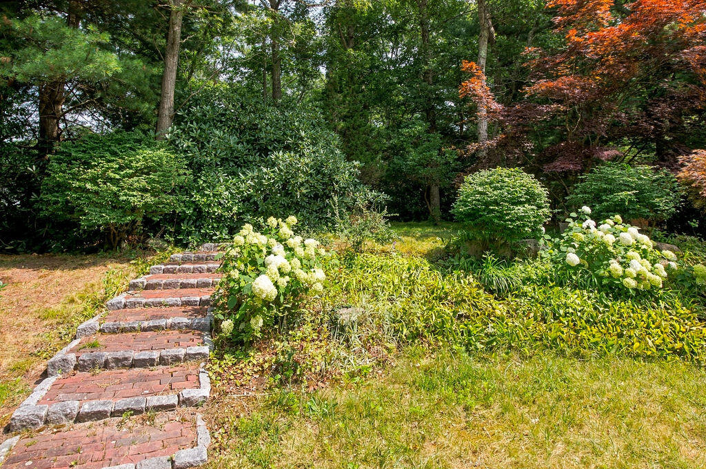 333 Harwich Road Brewster MA 02631