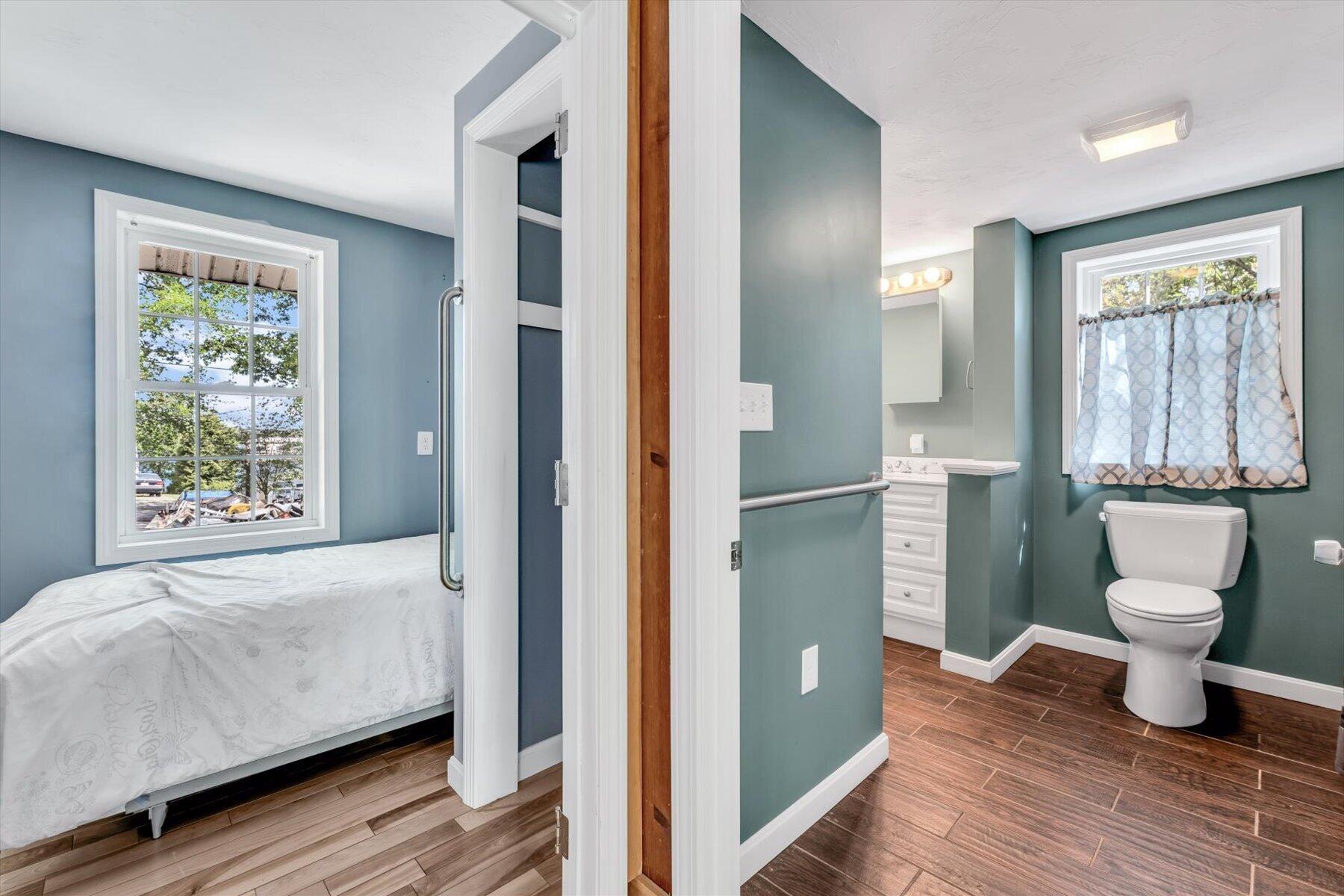 40 Lakeview Boulevard Plymouth MA 02360