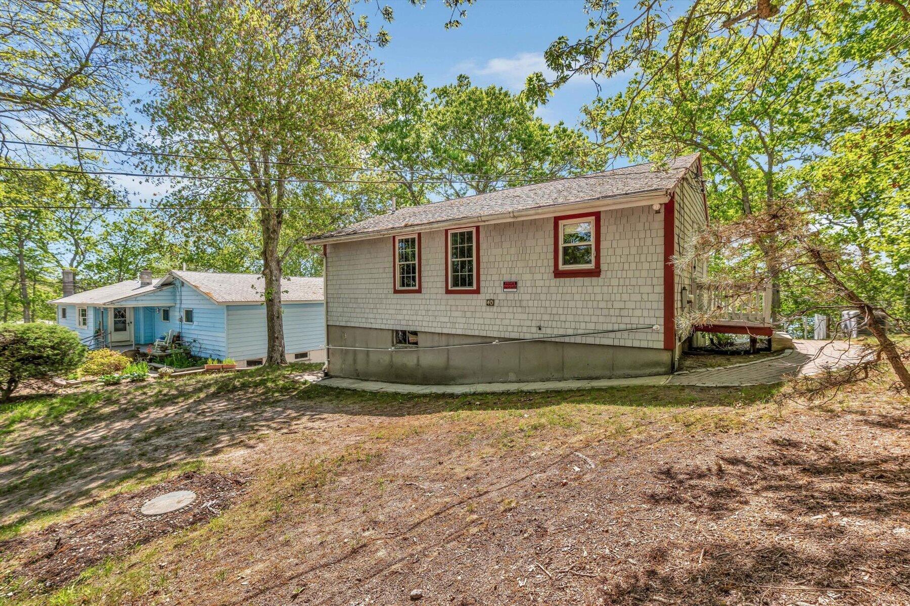40 Lakeview Boulevard Plymouth MA 02360