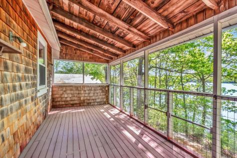 40 Lakeview Boulevard Plymouth MA 02360