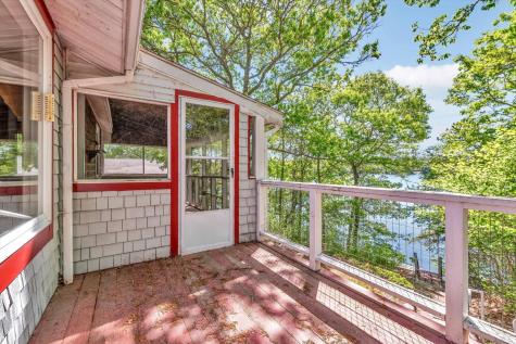 40 Lakeview Boulevard Plymouth MA 02360