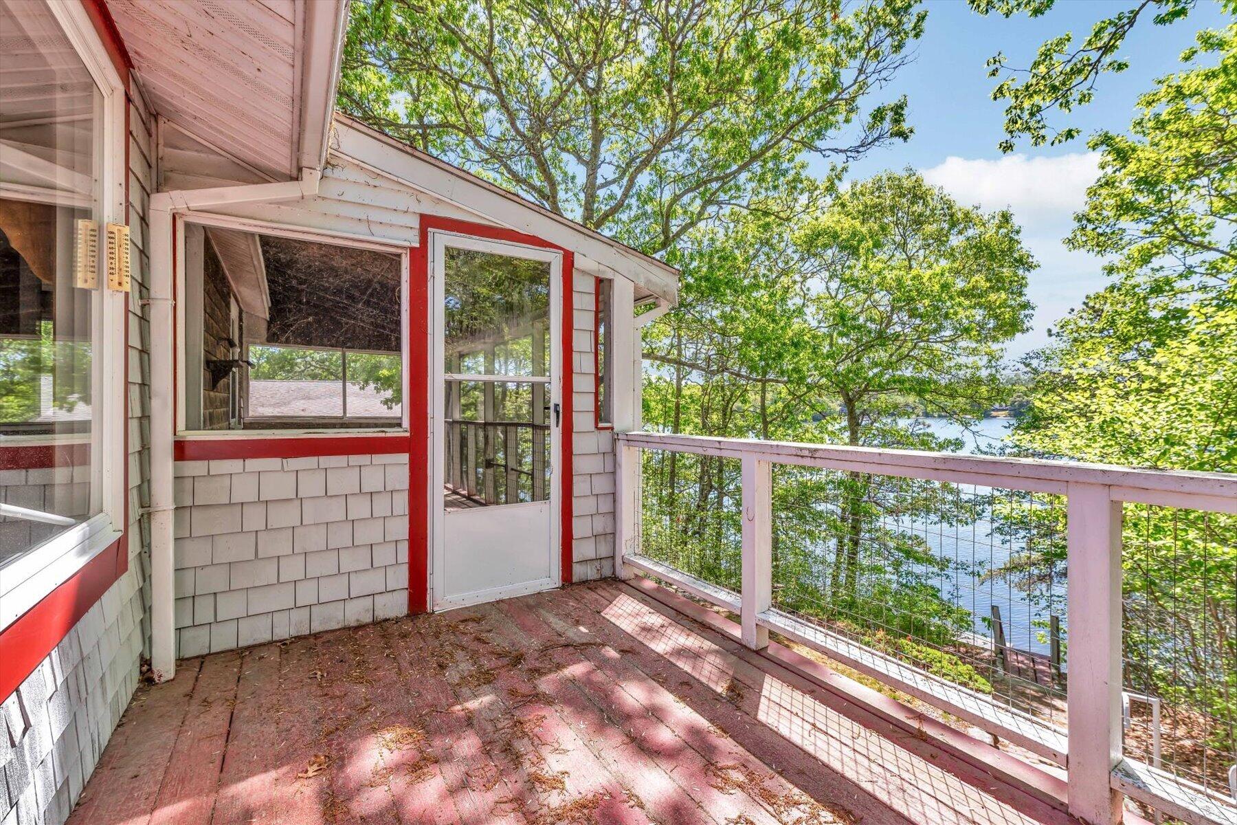 40 Lakeview Boulevard Plymouth MA 02360