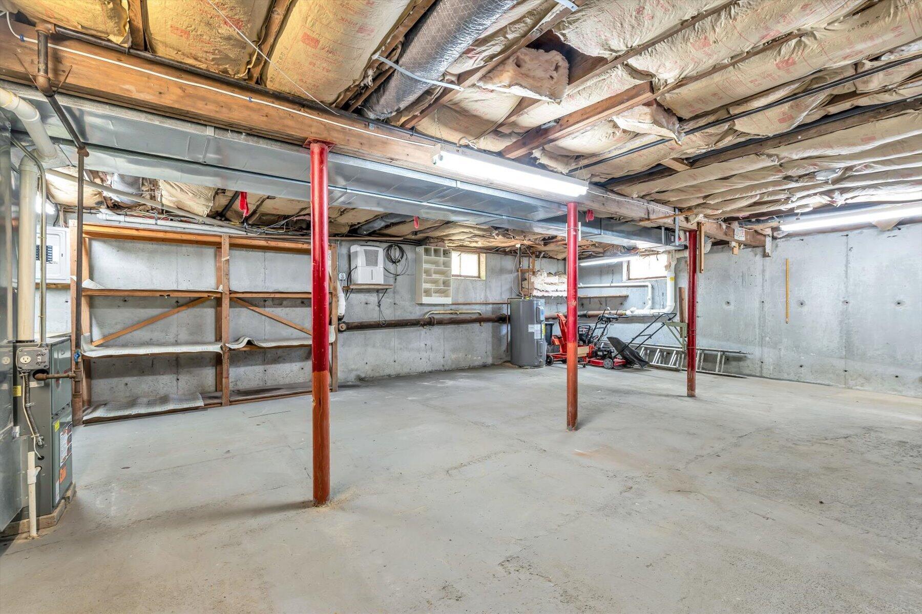 40 Lakeview Boulevard Plymouth MA 02360