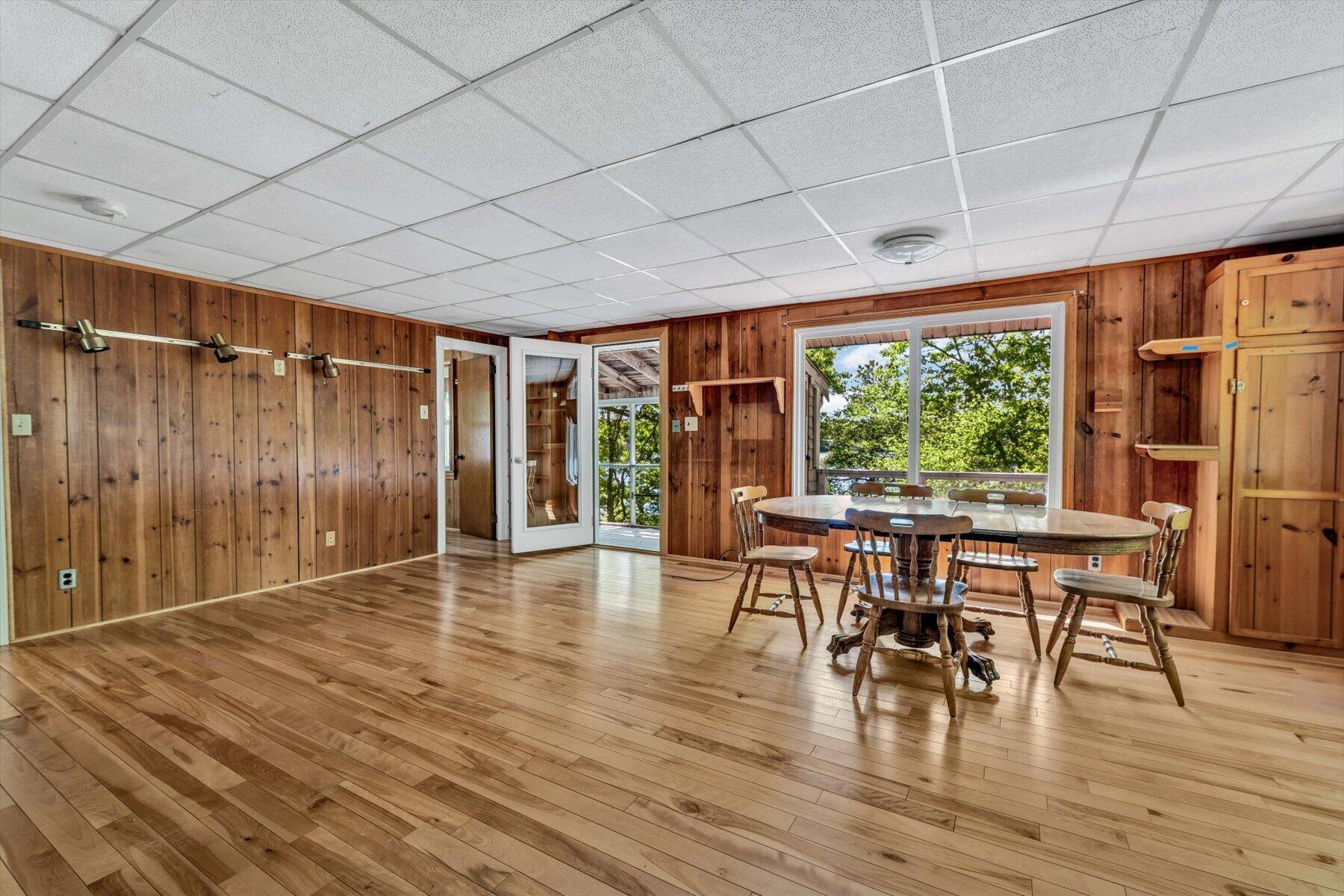 40 Lakeview Boulevard Plymouth MA 02360