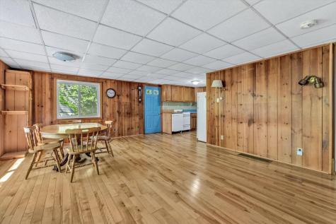40 Lakeview Boulevard Plymouth MA 02360