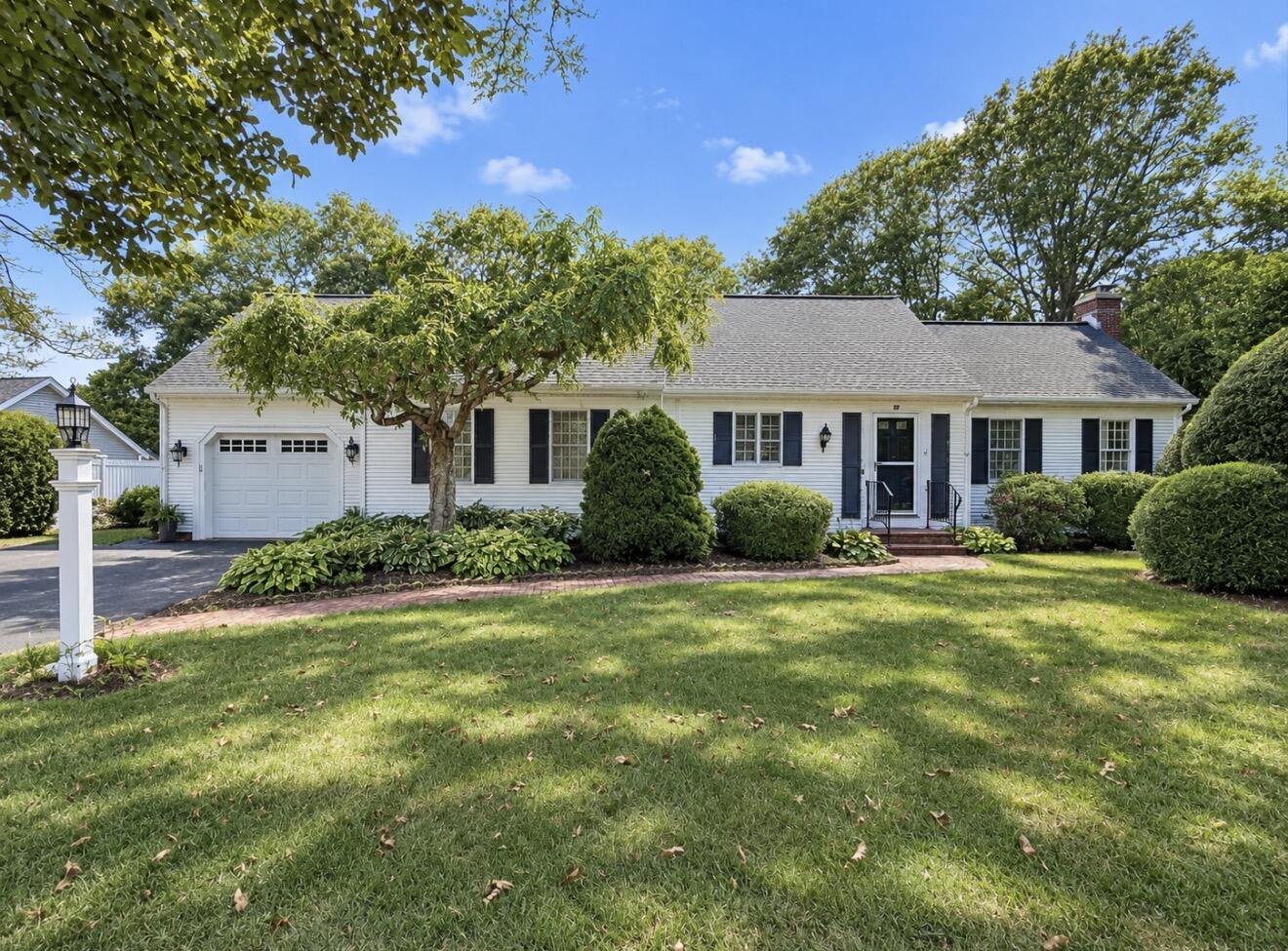 39 Spinnaker Lane Pocasset MA 02559