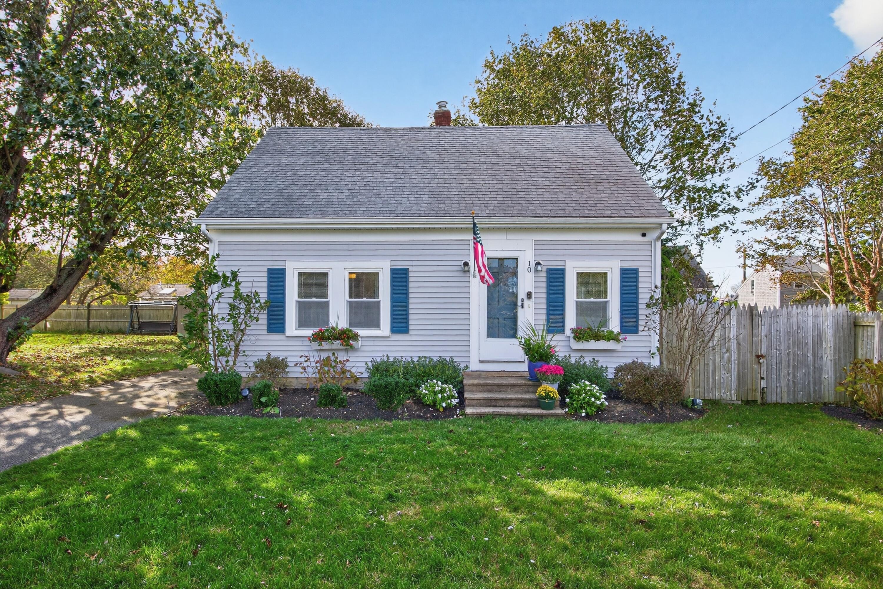 10 Trenton Street Yarmouth MA 02673