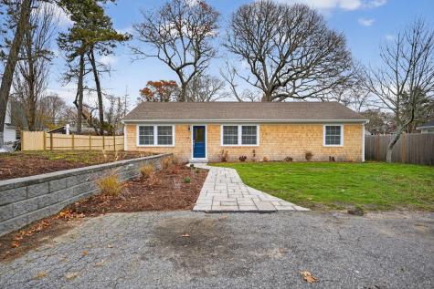 14 Marston Avenue Barnstable MA 02601