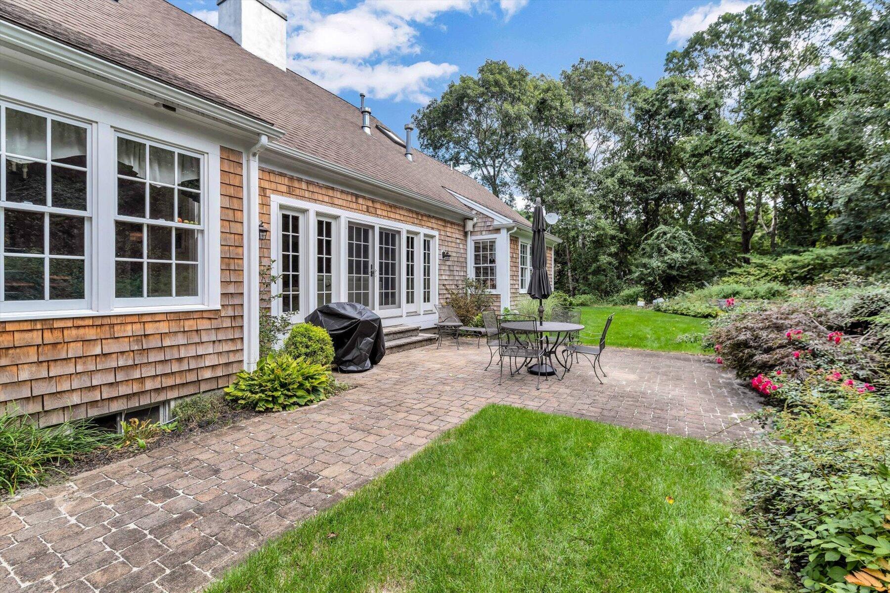 11 Manor Drive East Sandwich MA 02537