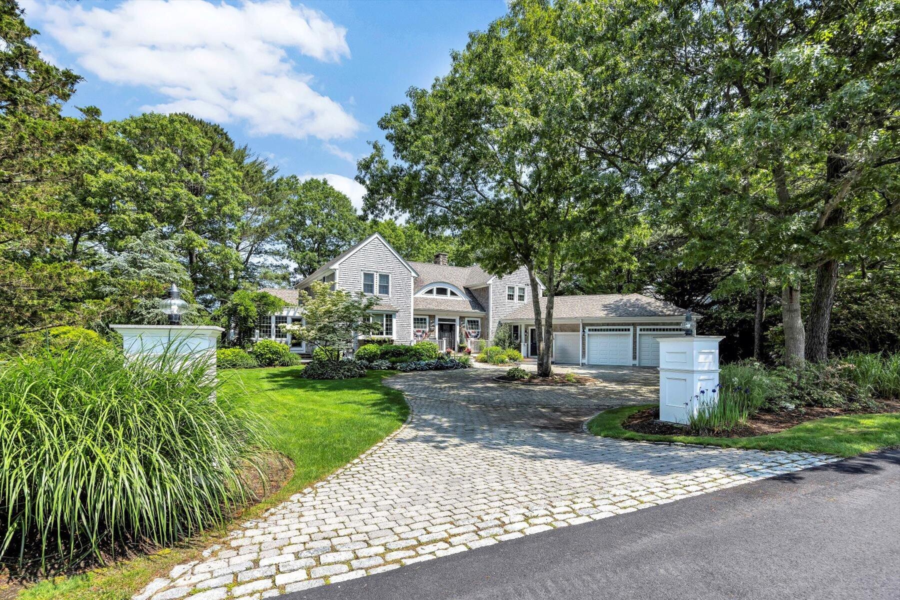 77 The Heights Mashpee MA 02649