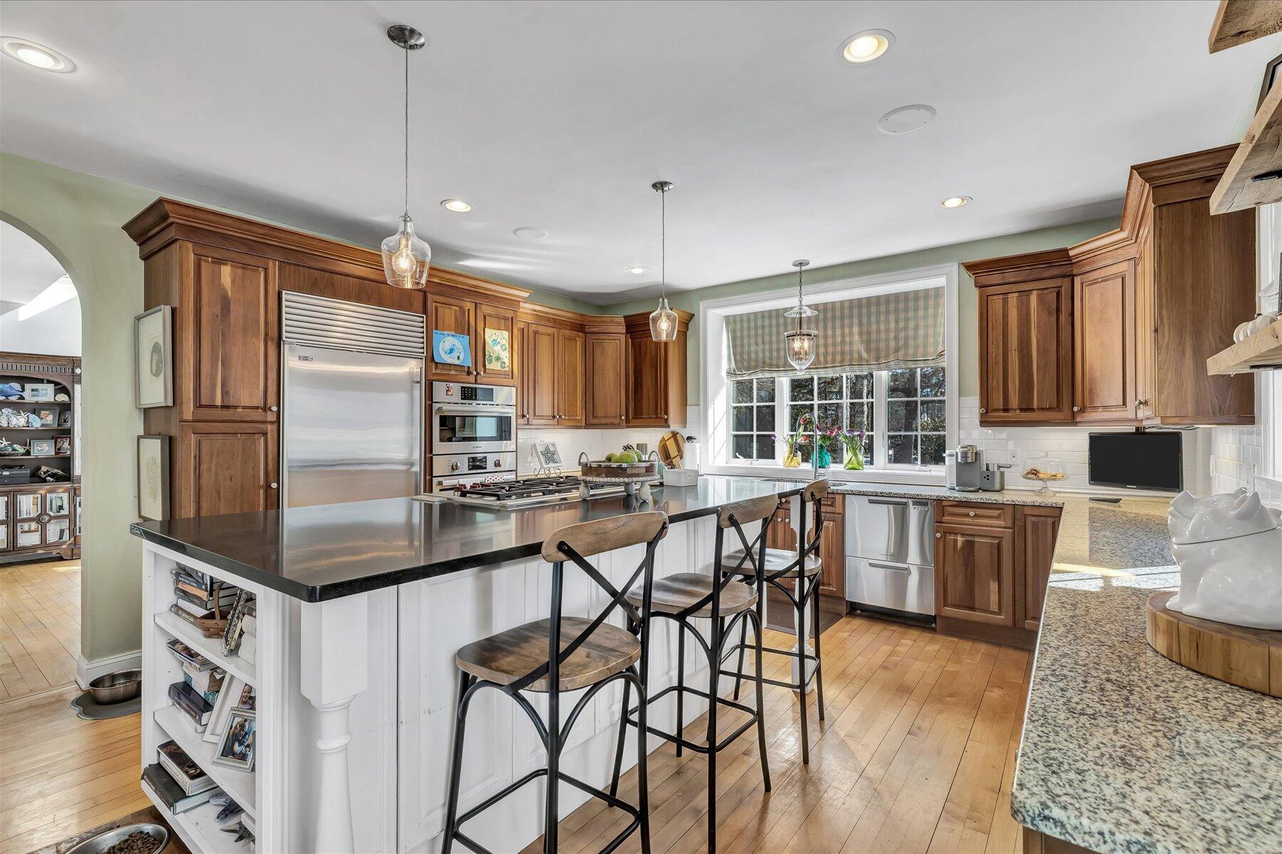 77 The Heights Mashpee MA 02649