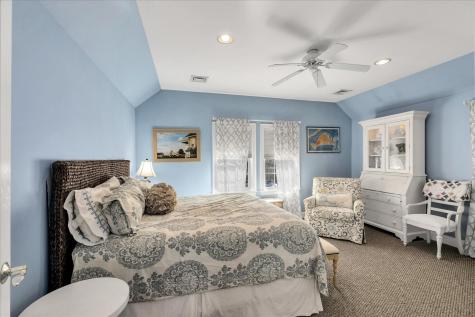 77 The Heights Mashpee MA 02649