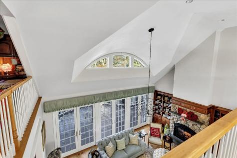 77 The Heights Mashpee MA 02649