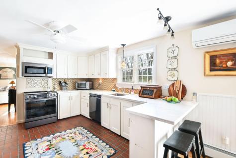 7 Bourne Avenue Sandwich MA 02563