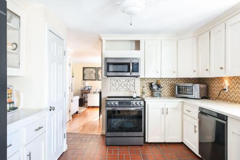 7 Bourne Avenue Sandwich MA 02563