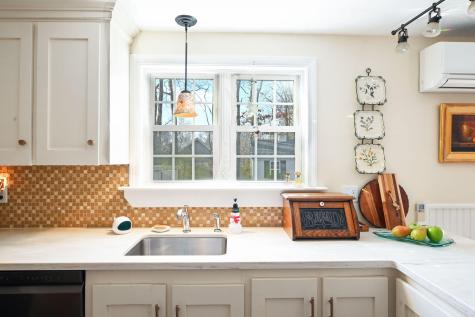 7 Bourne Avenue Sandwich MA 02563