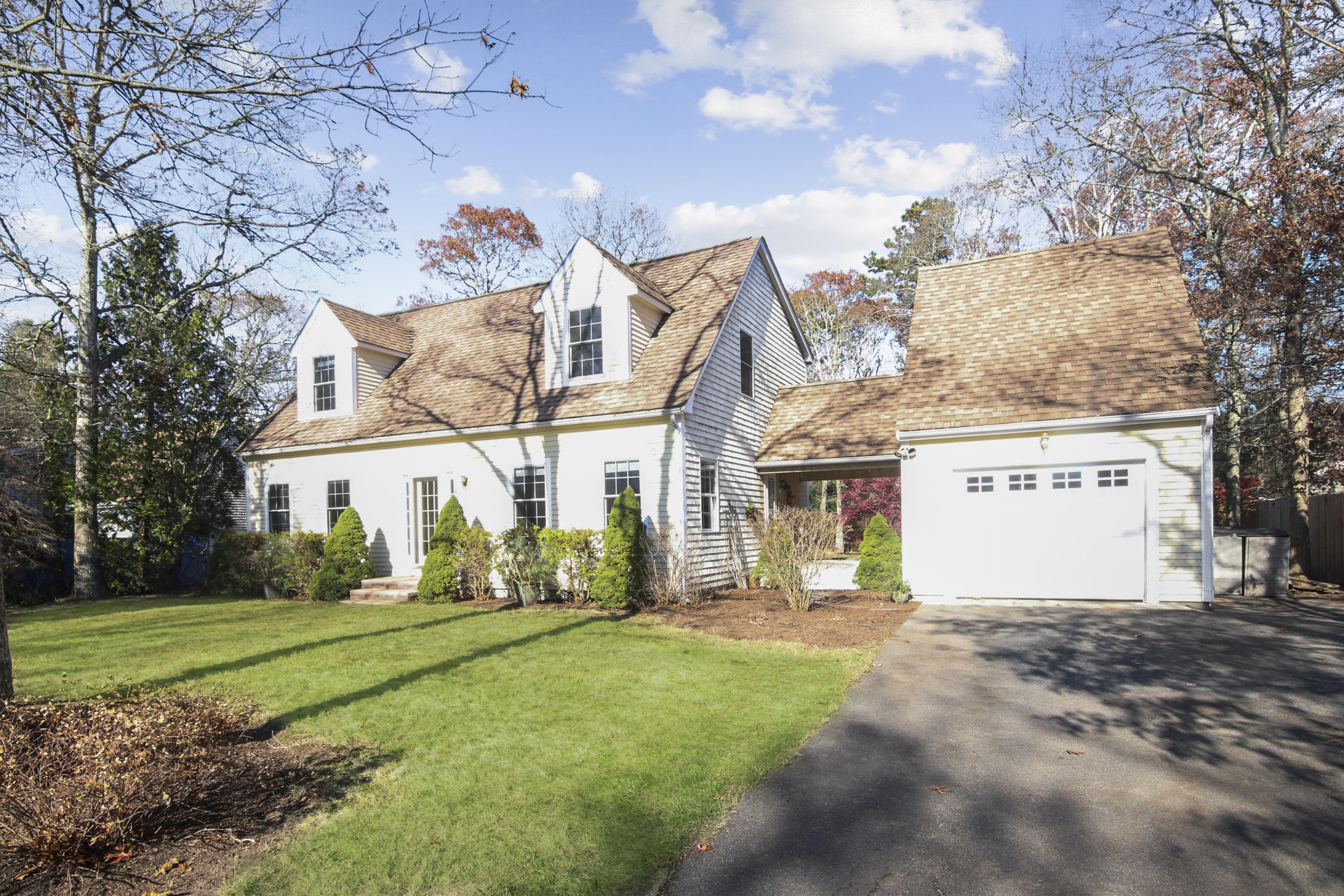 18 Regis Road East Falmouth MA 02536