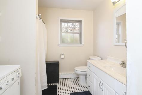 18 Regis Road East Falmouth MA 02536