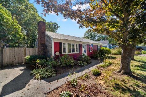 3 Saturn Lane Yarmouth MA 02664