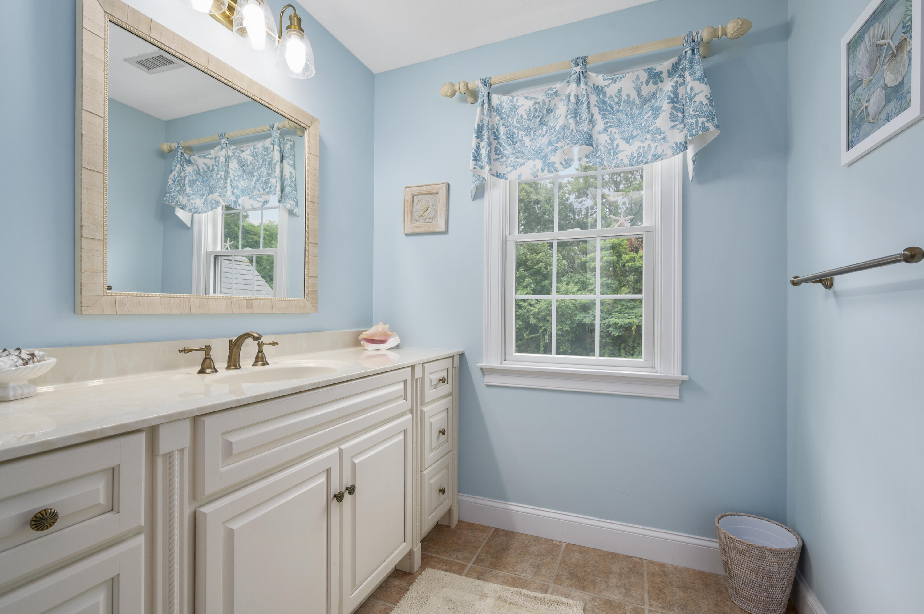 4 Cowslip Path Sandwich MA 02537