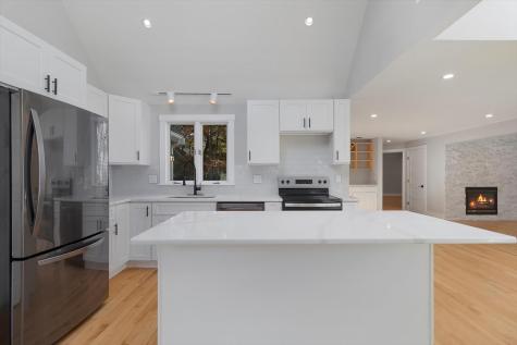 15 Square Rigger Lane Barnstable MA 02601