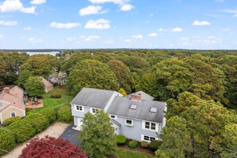 9 Seascape Lane Falmouth MA 02556
