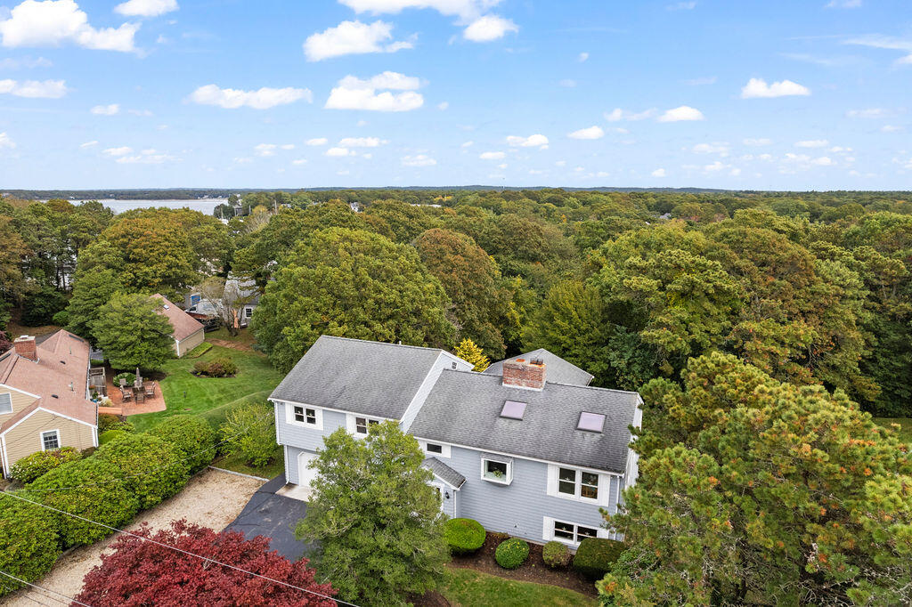 9 Seascape Lane Falmouth MA 02556