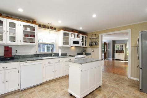 3 Midway Road Pocasset MA 02559