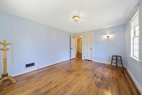 455 Shore Road Bourne MA 02553