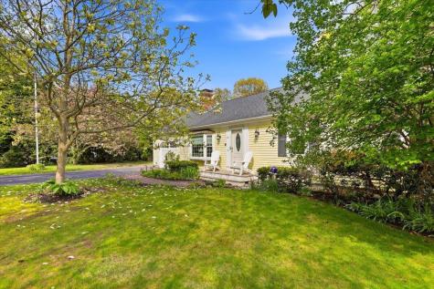 24 Starlight Drive Barnstable MA 02648