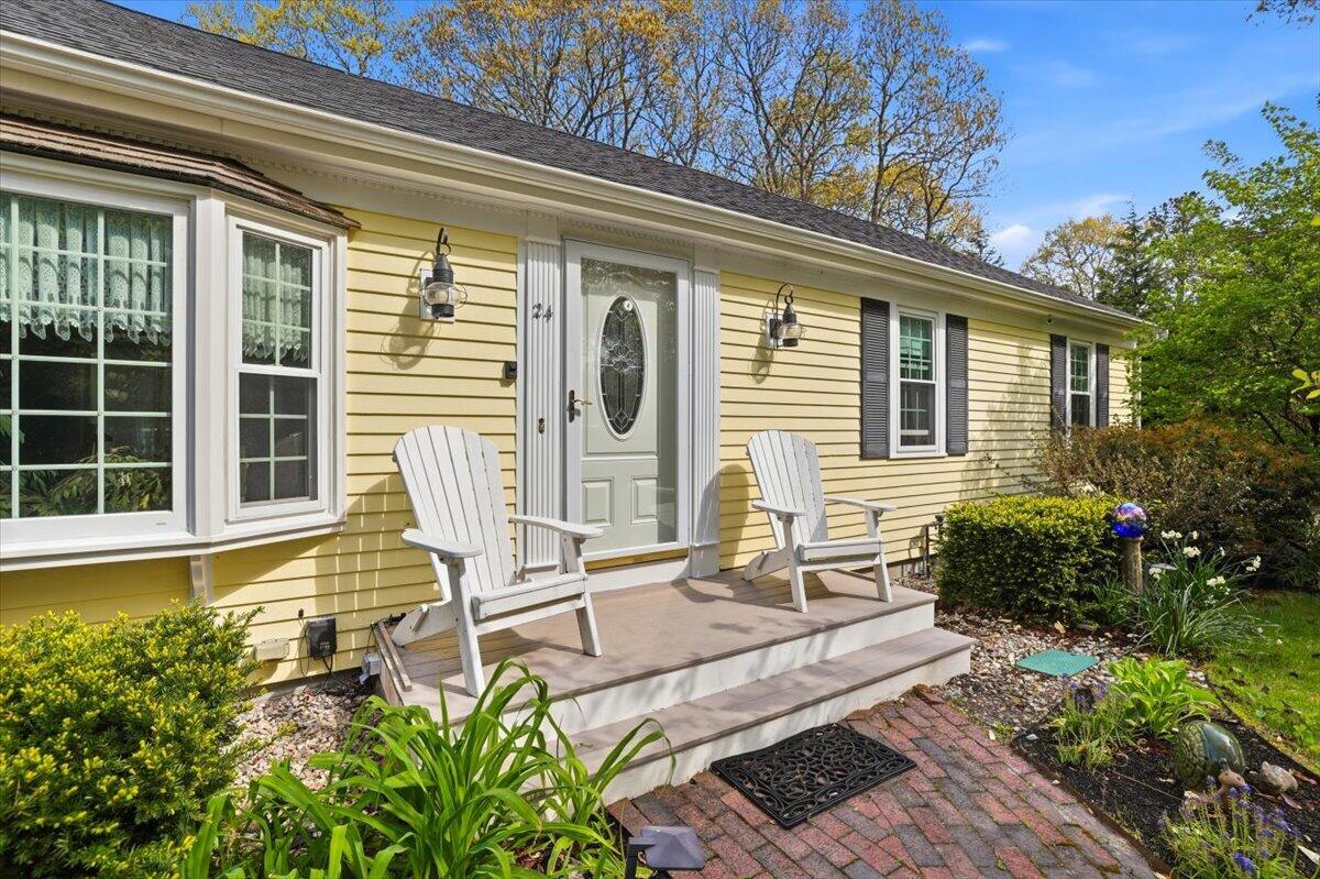 24 Starlight Drive Barnstable MA 02648