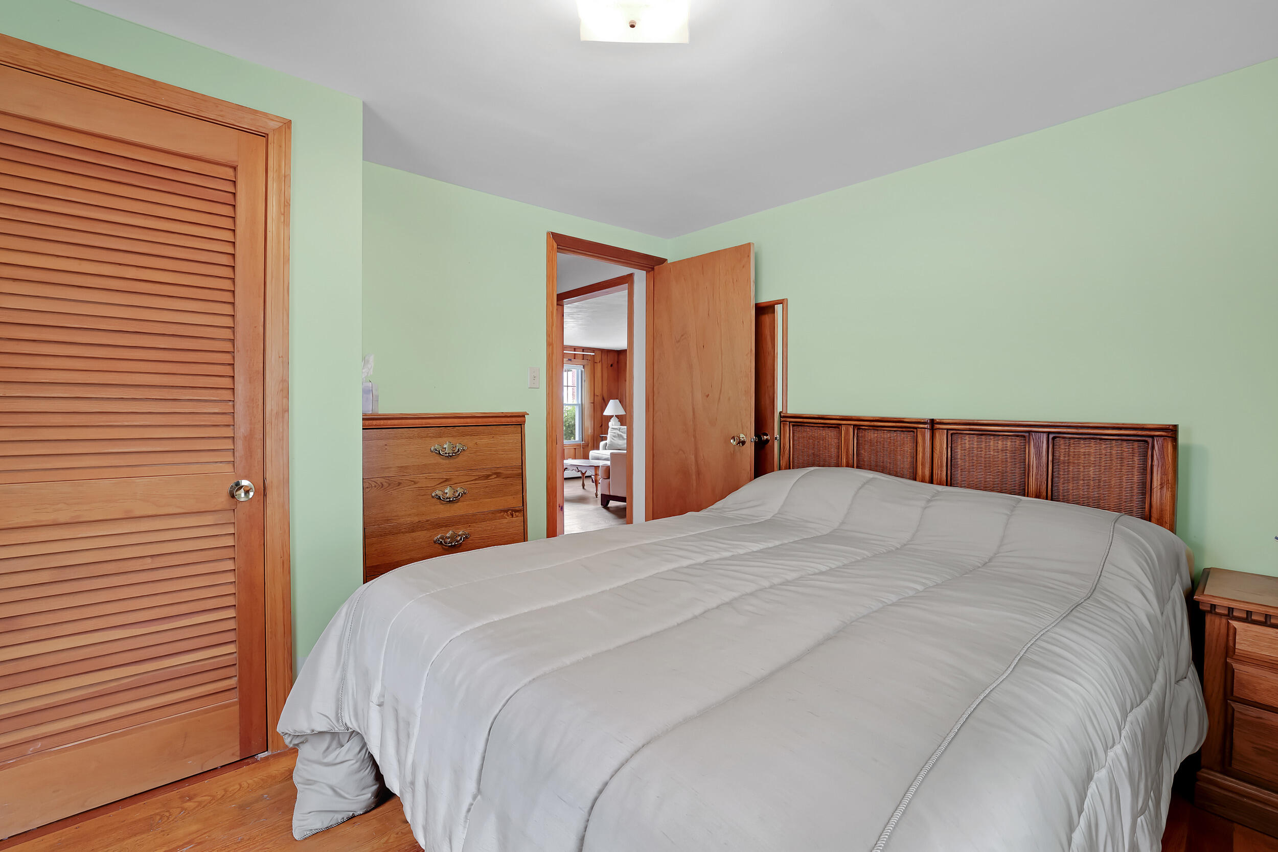 17 Swift Avenue Wareham MA 02571