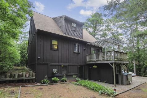 20 Lakewood Drive Mashpee MA 02649