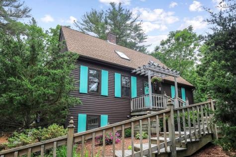 20 Lakewood Drive Mashpee MA 02649