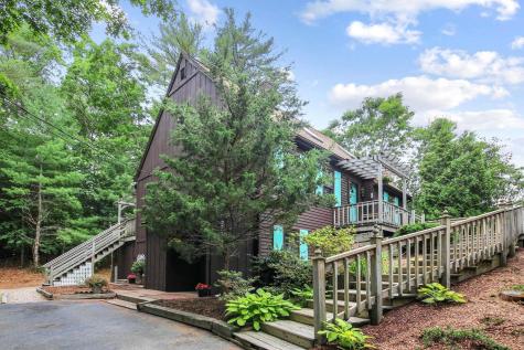 20 Lakewood Drive Mashpee MA 02649