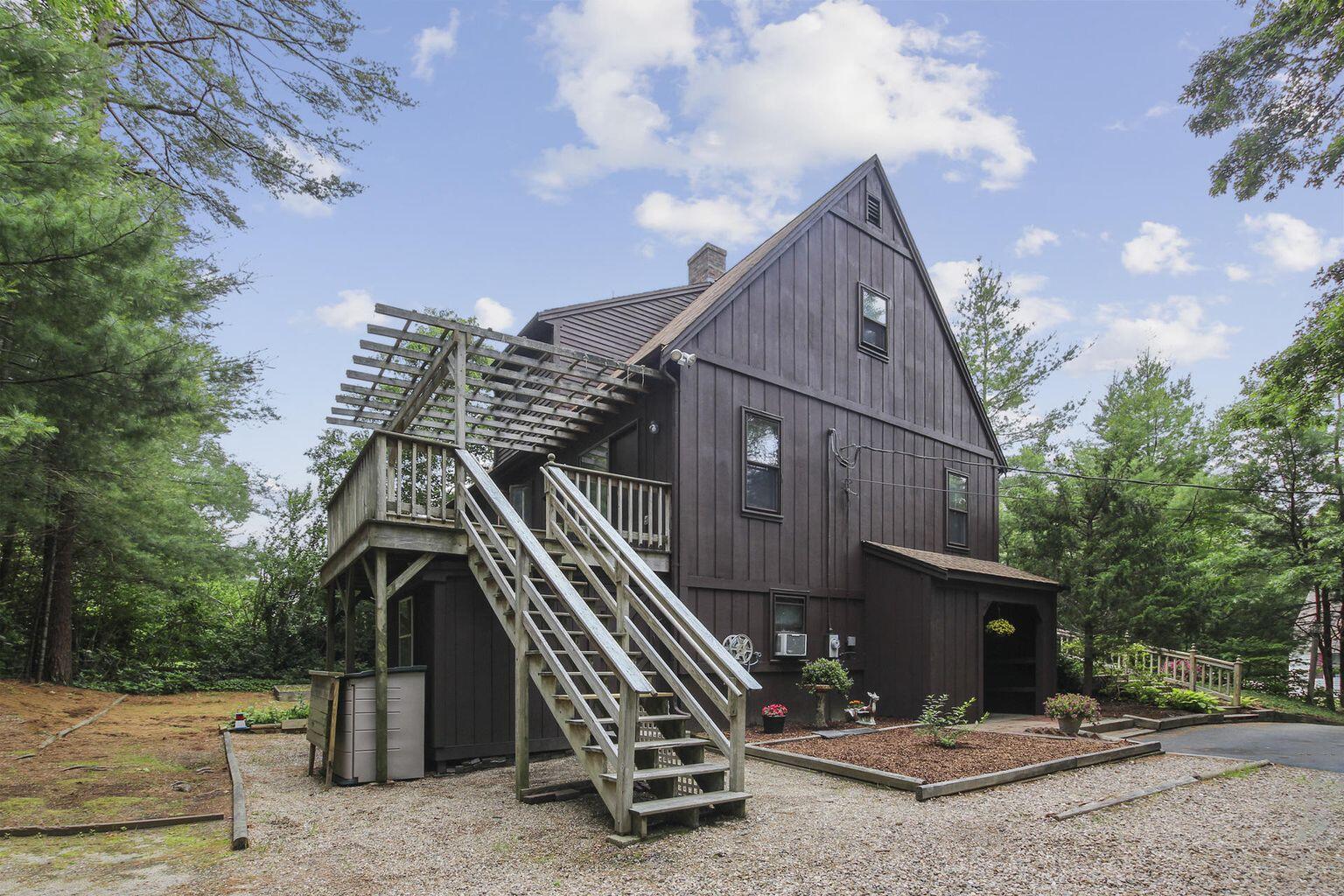 20 Lakewood Drive Mashpee MA 02649