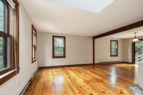 20 Lakewood Drive Mashpee MA 02649