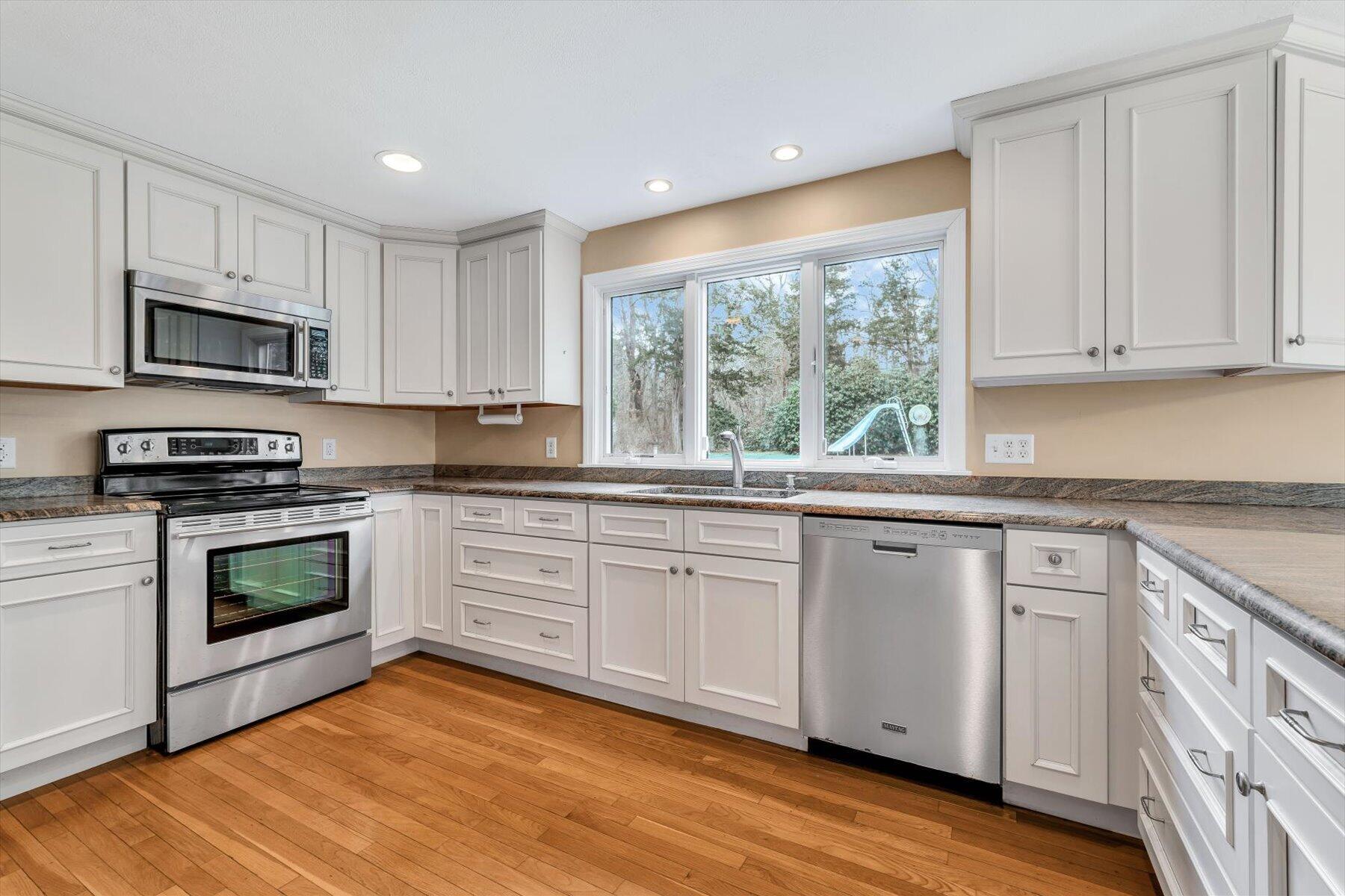 20 Howland Lane East Sandwich MA 02537