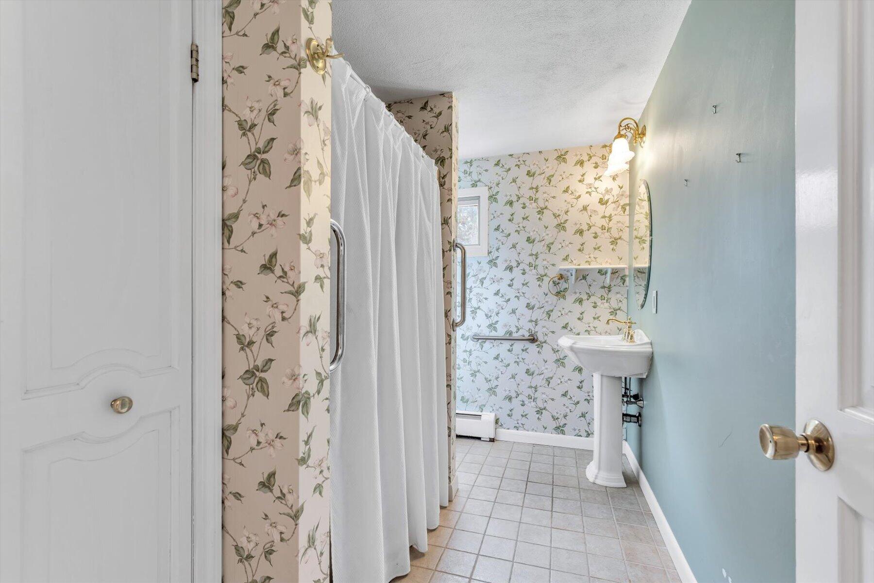 20 Howland Lane East Sandwich MA 02537